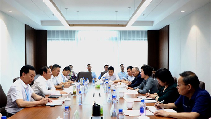 省委組織部副部長、省人社廳廳長周麗寧一行來集團調(diào)研指導(dǎo)工作