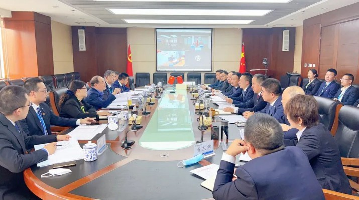石培文董事長一行赴投資集團(tuán)、開發(fā)建設(shè)公司調(diào)研指導(dǎo)工作